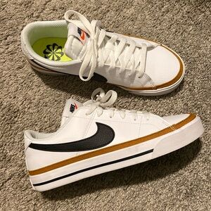 NIKE WOMEN’S COURT LEGACY NEXT NATURE SNEAKERS